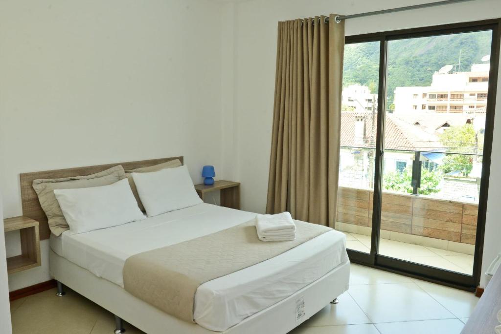 SUPER CASA de 10 suítes no coração de Teresópolis