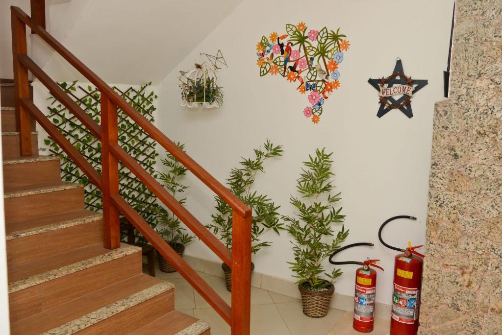  SUPER CASA de 10 suítes no coração de Teresópolis