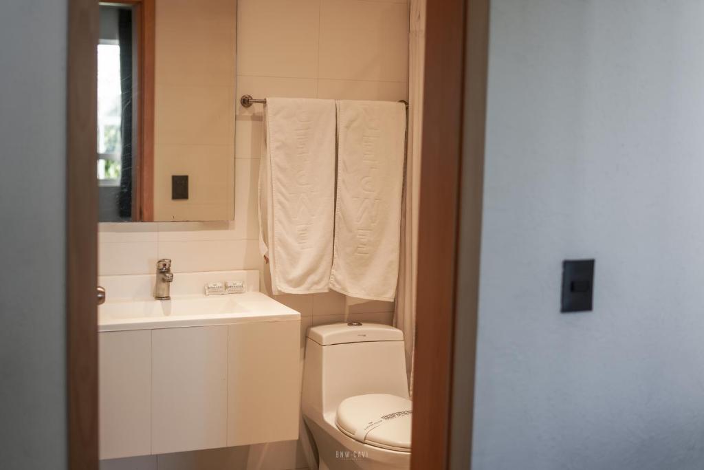 Koupelna v ubytování Hotel Emperador centro Guadalajara y Remodelado