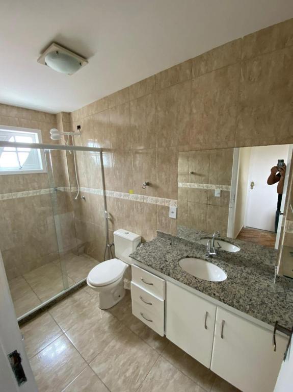  casa com 3 suítes em cabo frio-RJ