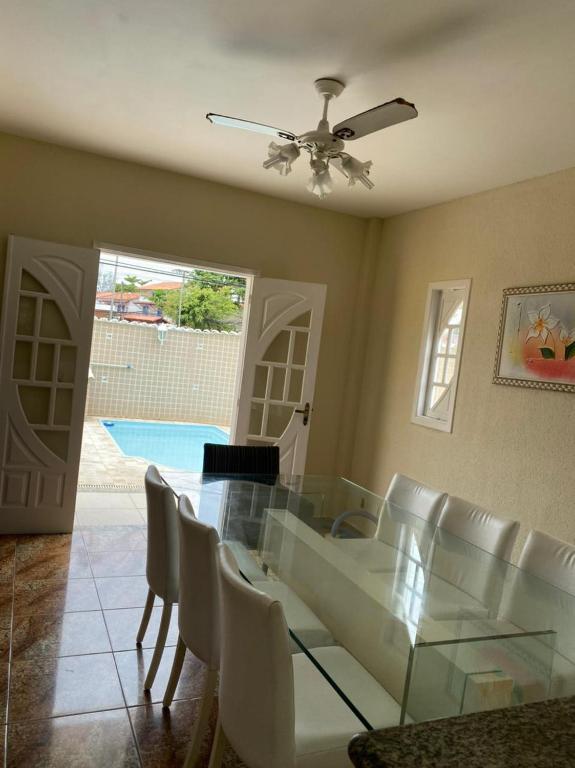  casa com 3 suítes em cabo frio-RJ