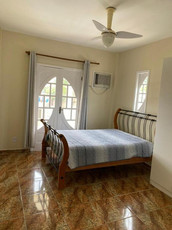  casa com 3 suítes em cabo frio-RJ