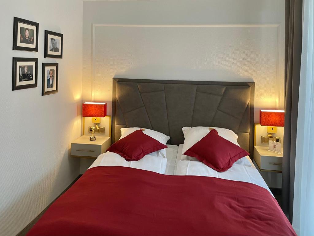 Star-Apart Hansa Hotel - Standard Double Room