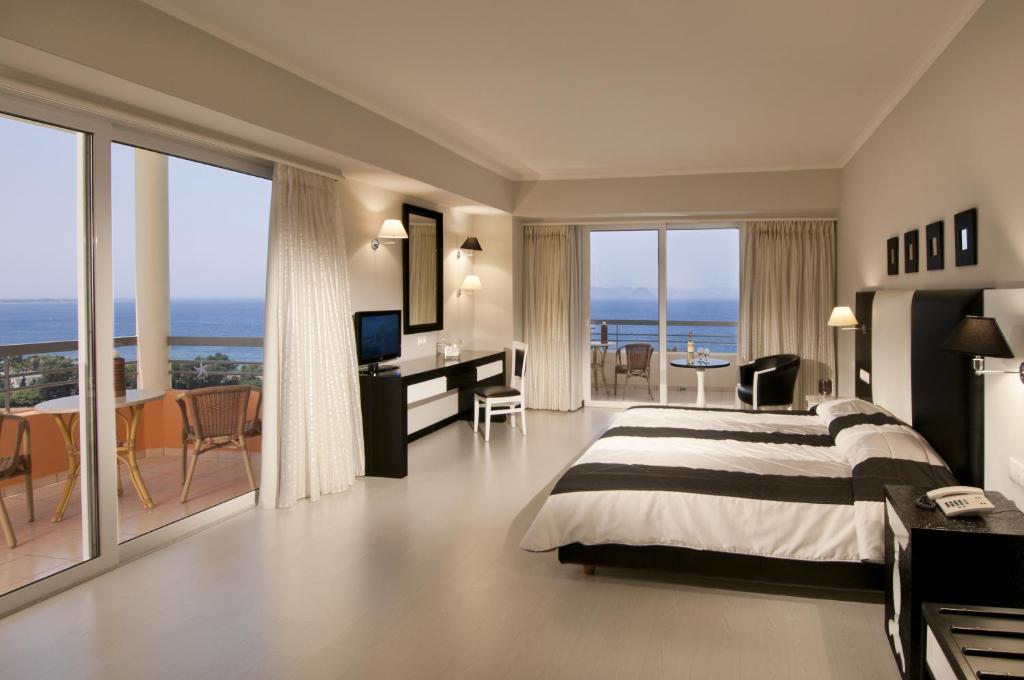 Kipriotis Panorama Hotel & Suites - 