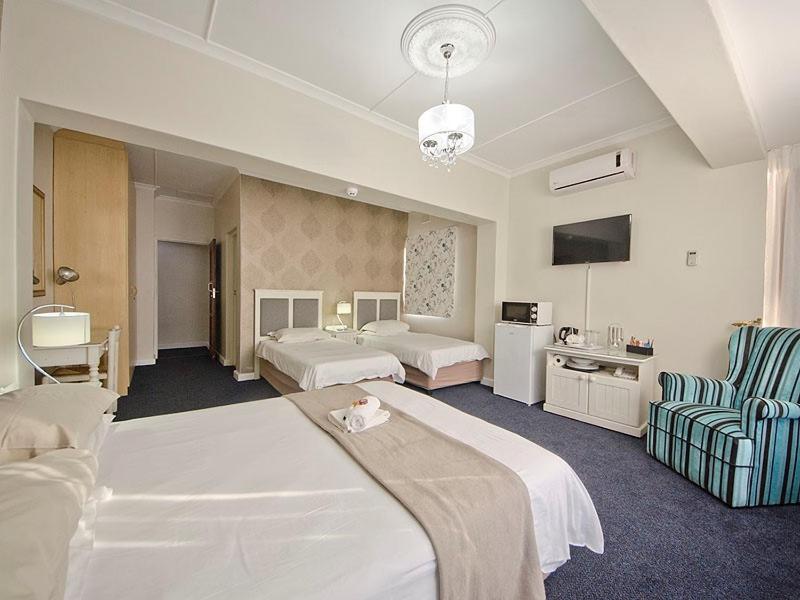 The Russel Hotel - Image 13
