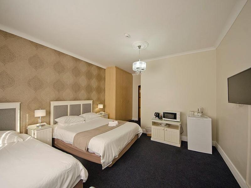 The Russel Hotel - Image 17