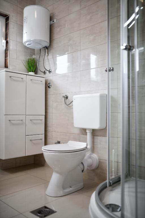 Kúpeľňa v ubytovaní Apartments Diora