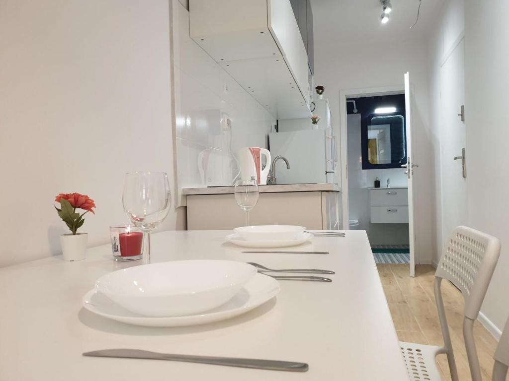 Fotografia z galérie ubytovania Stadion Narodowy Warszawa UNIT ApartmentMini noclegi Super lokalizacja przy Metro MiniStudio with private banthroom vo Varšave