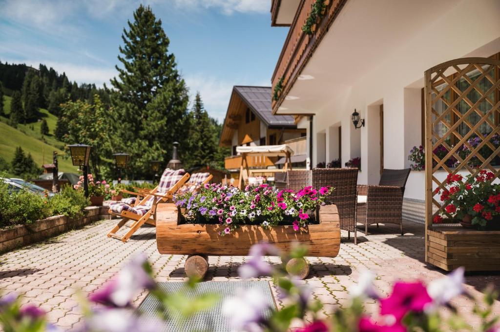 Zahrada ubytování Laguscei Dolomites Mountain Hotel