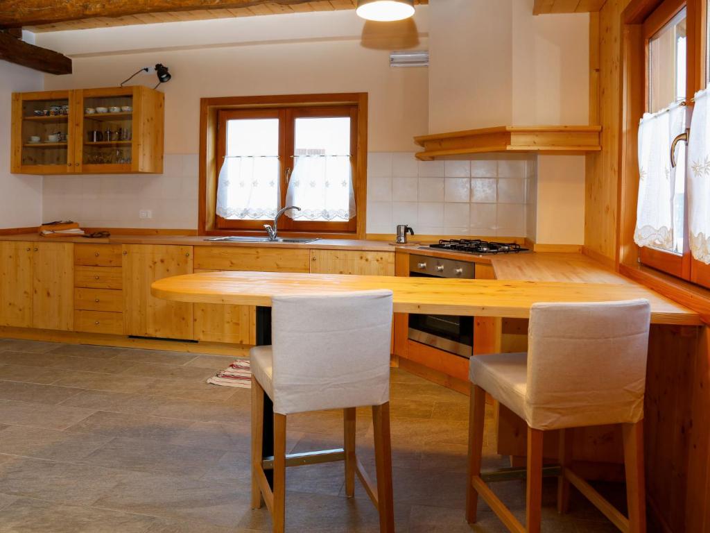 Kuchyňa alebo kuchynka v ubytovaní Holiday Home Stali di Ettore by Interhome