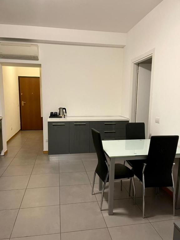 Easy Milano - Rooms and Apartments Navigli - Resim 36