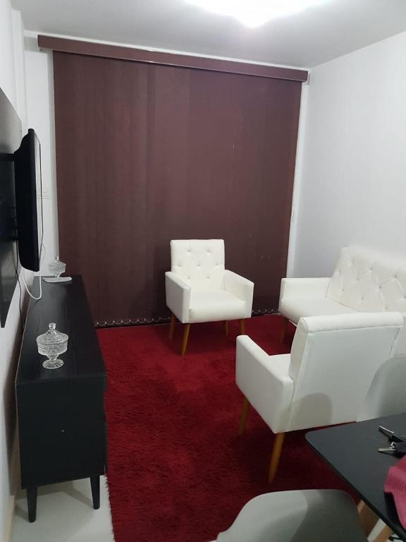  oo DIARIA de 75 a 120 PARA 3 PESSOAS Excelente localização na praia de intermares a 200 da praia e 400 metros do Lovina e 300 metros do Fest Verão PB