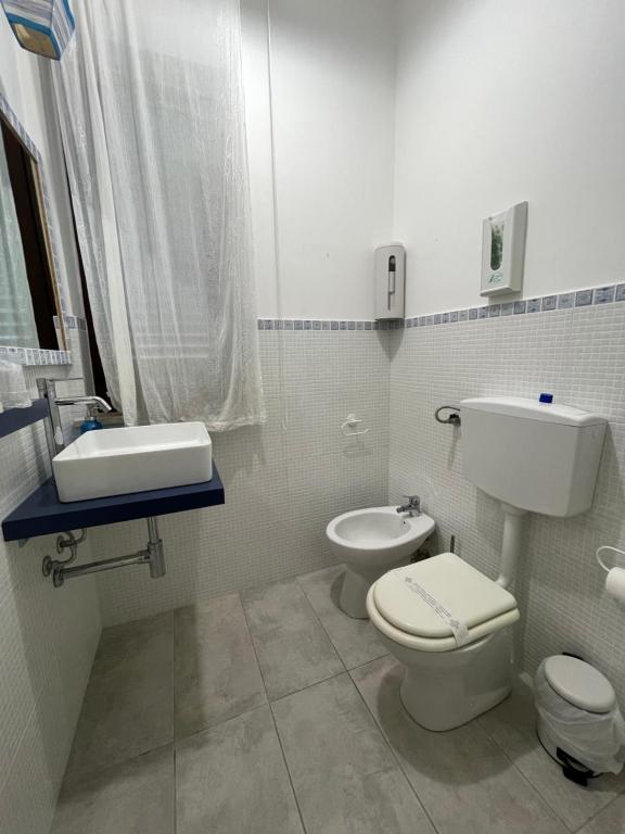 Sulla Battigia B&B - Deluxe Doppel- Oder Zweibettzimmer Mit Gartenblick