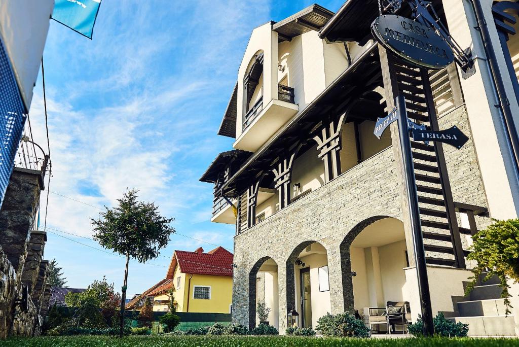 Casa Medievala in Curtea de Arges