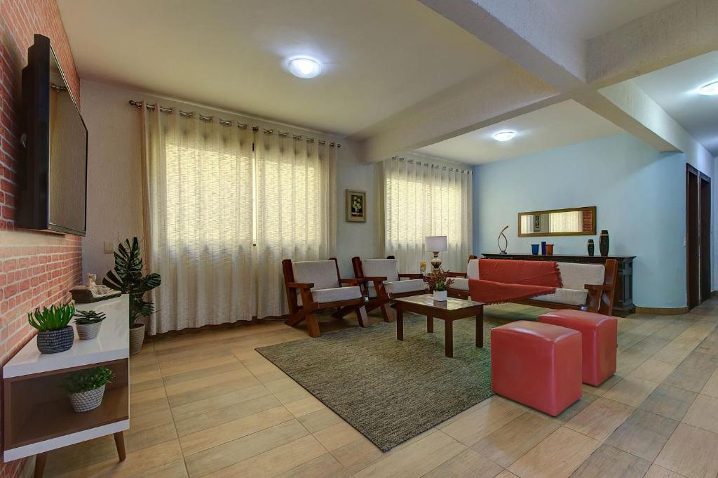  Casa amarela em Porto das Dunas by Carpediem