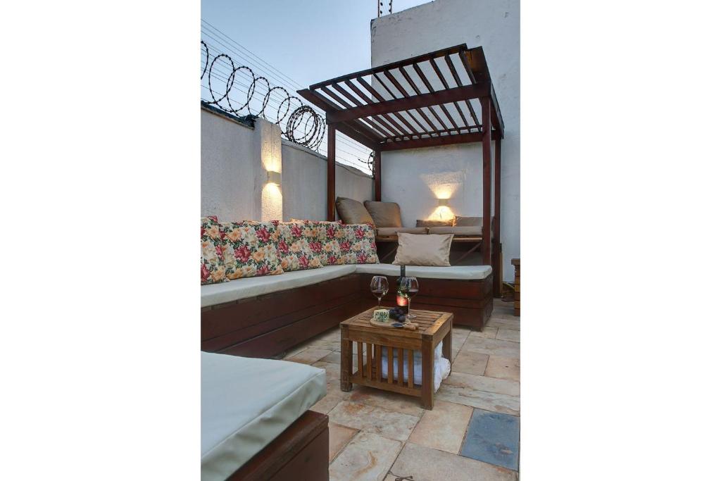  Casa amarela em Porto das Dunas by Carpediem