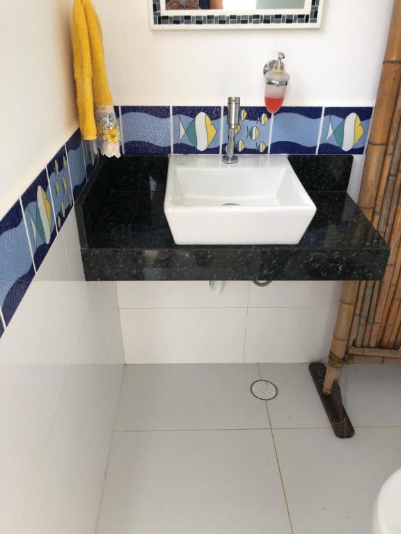  Casa de Luxo na Praia Cocanha - Condomínio Fechado