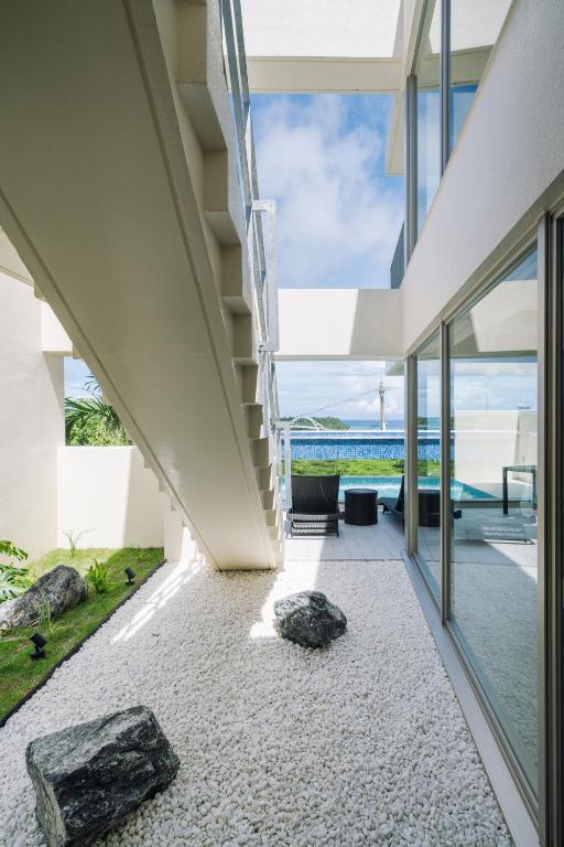 Ein Balkon oder eine Terrasse in der Unterkunft KEN KEN VILLA YUUMODORO