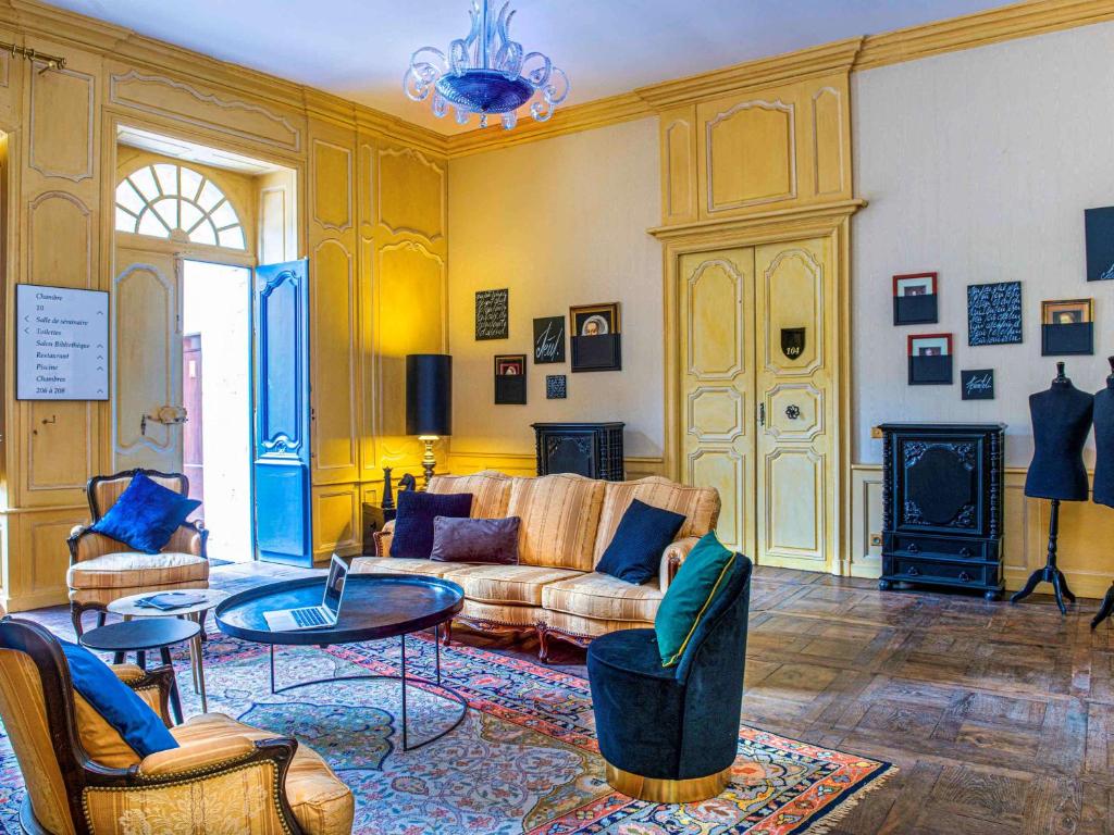 Posezení v ubytování Mercure Figeac Viguier du Roy