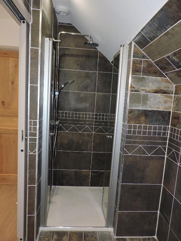 Atypiques Confitures, Chambres d'Hôtes - Double Room With Private Bathroom