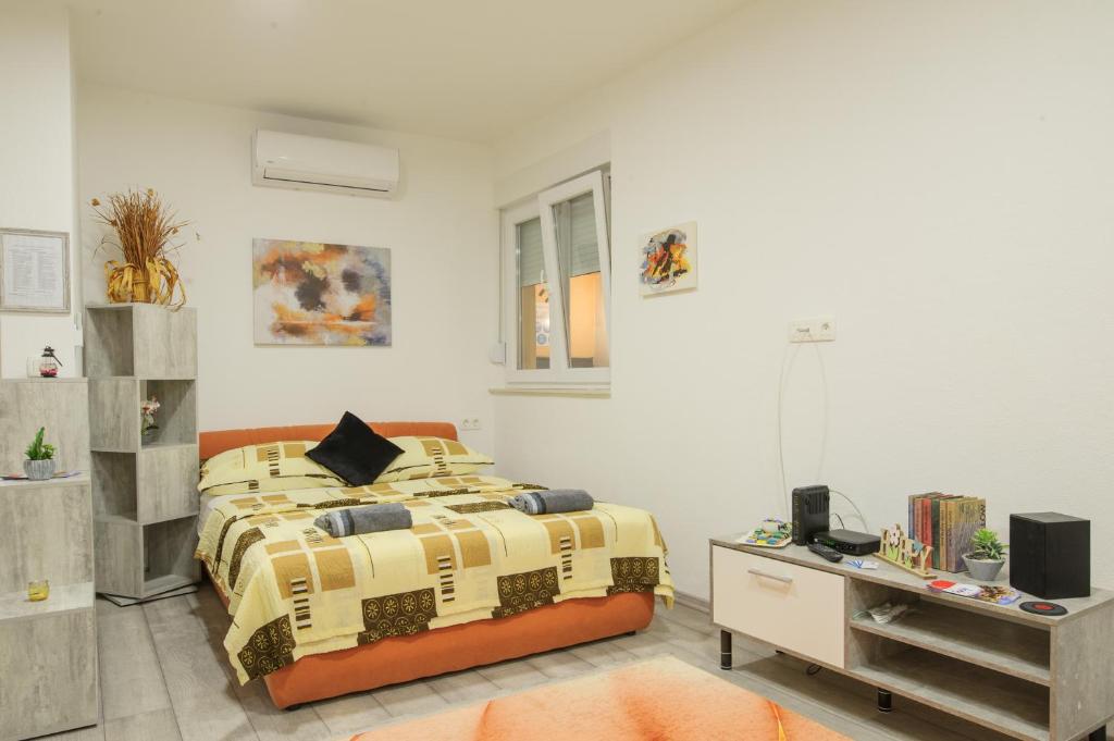 Studio Apartments KIM - Dilberovic - One-Bedroom Apartment