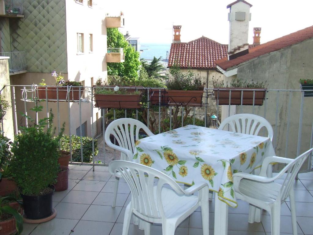 Балкон или терраса в Chiara B&b