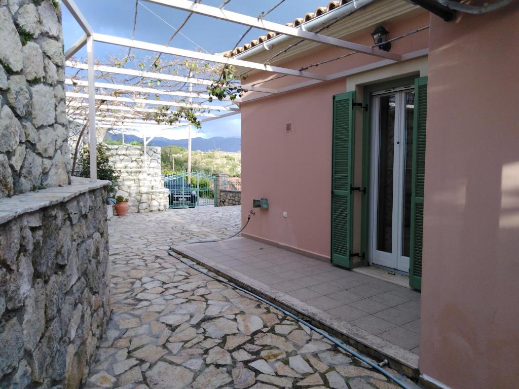 The building in which the holiday home is located