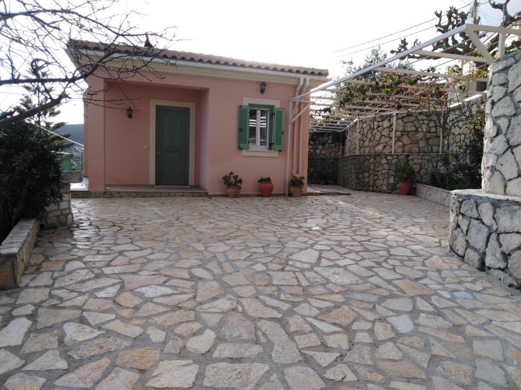 The building in which the holiday home is located
