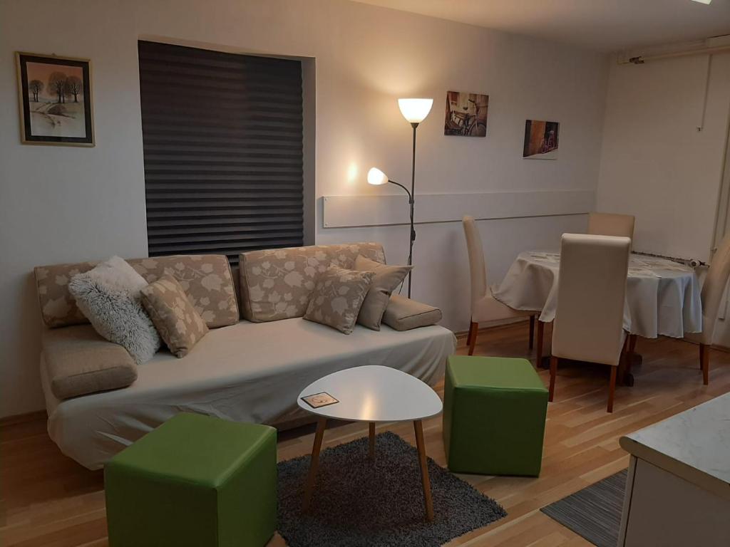 Apartment & Rooms Miboti - 3