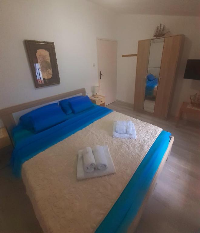 En eller flere senger på et rom på BellaVistaZmukic Guesthouse