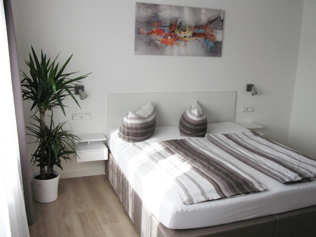 Murgtal Motel - Double Room With Kitchenette