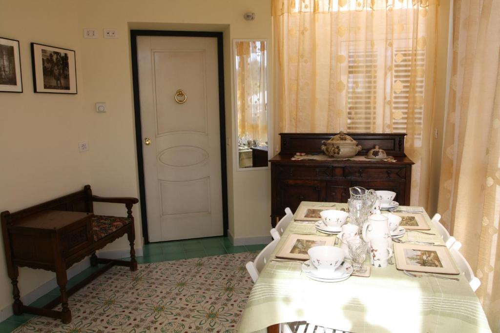 A bed or beds in a room at Bed and Breakfast Angolo Fiorito