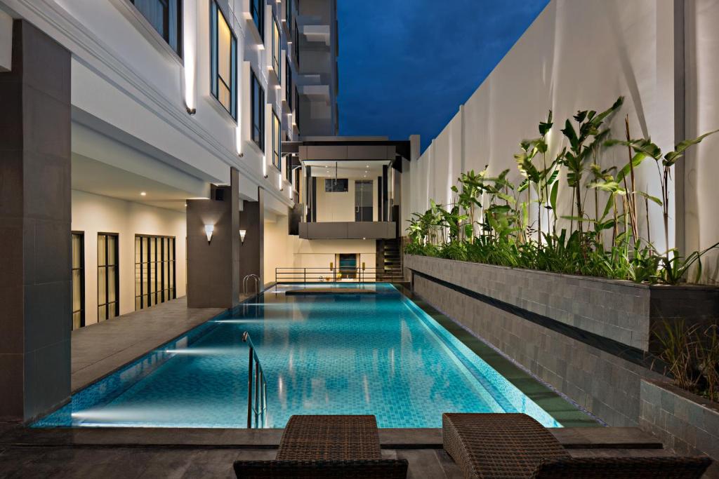 Kolam renang di atau dekat dengan Sutasoma Hotel