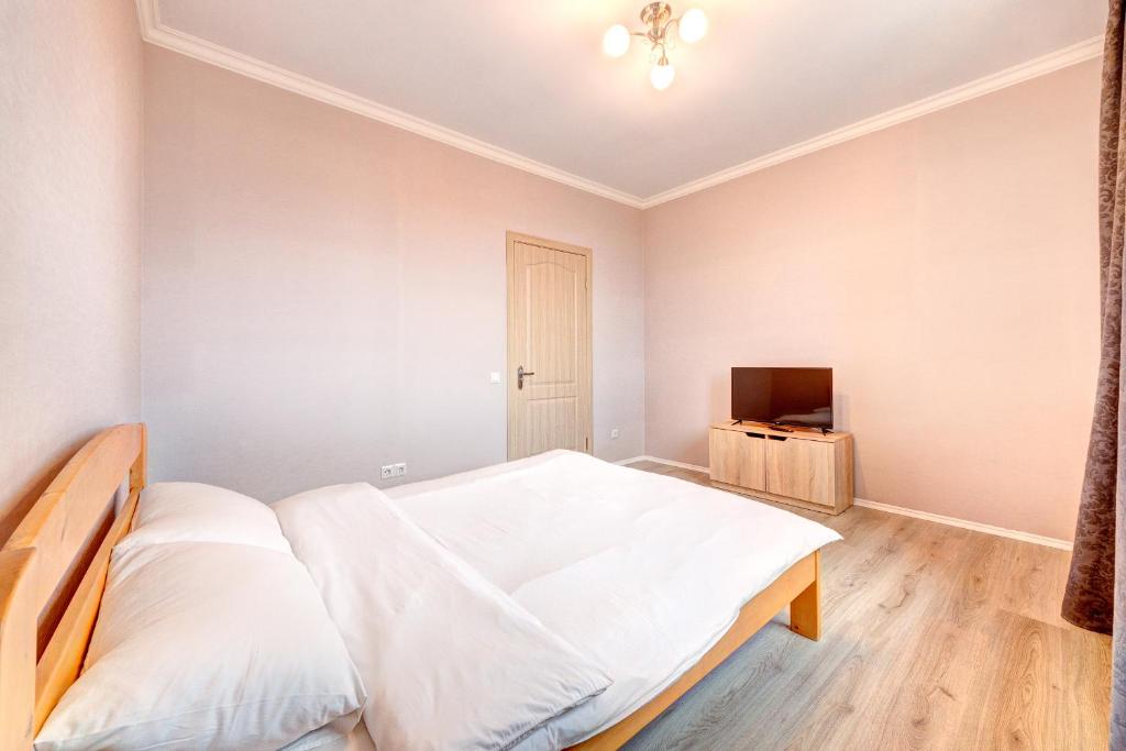 Apartment Voskresenska 18 , Парковые Озера - Appartement Avec Vue Sur Le Jardin