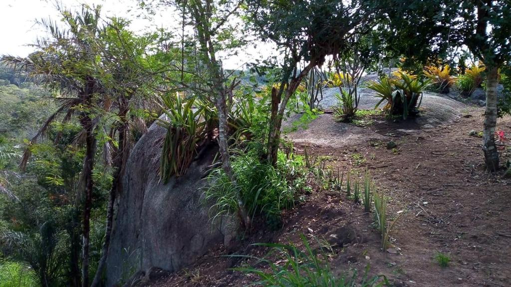  Chalé com Vista Panorâmica em mirante na Serra