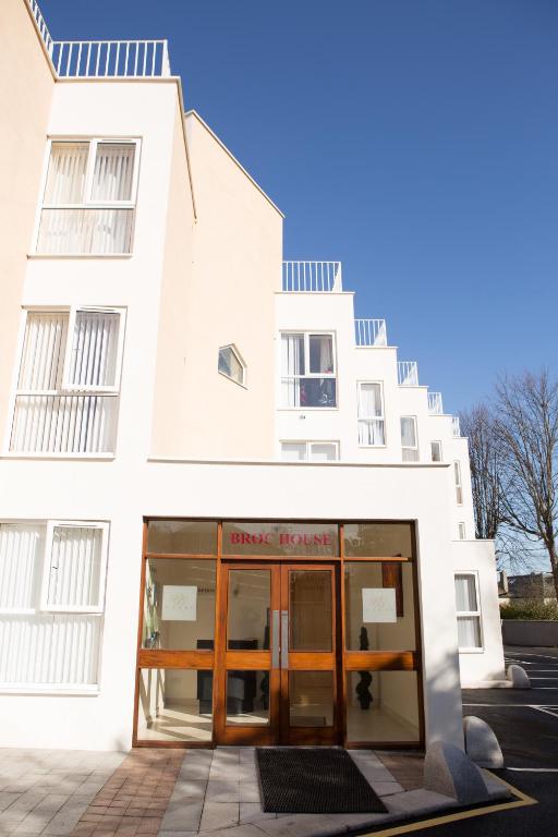 Broc House Suites - Resim 6