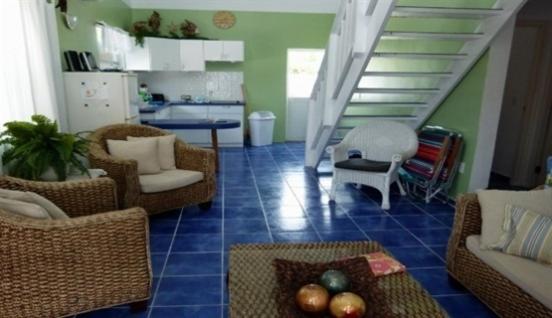 Un lugar para sentarse en Marazul Dive Resort