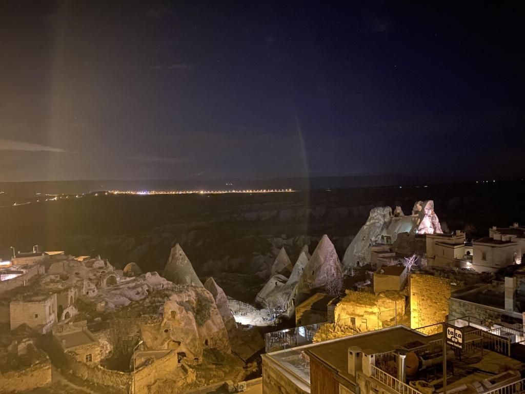 Alice in Cappadocia - 13