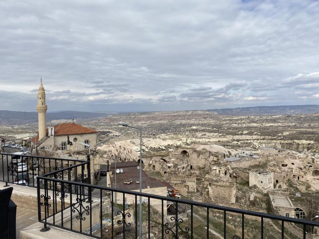 Alice in Cappadocia - 12