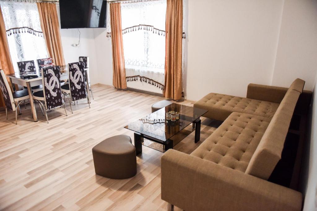 Ionut Apartament Zona Alezzi