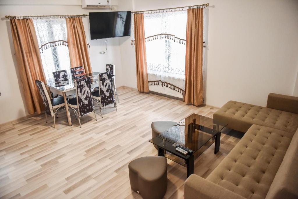 Ionut Apartament Zona Alezzi