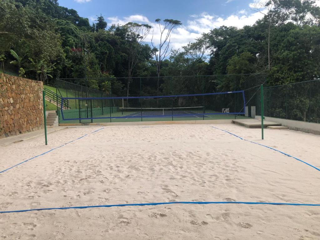  Vista Mágica na Praia de Camburizinho