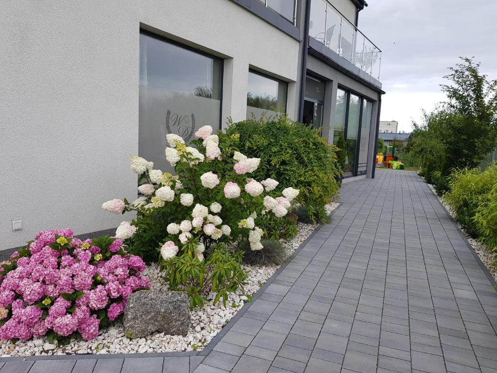Vonkajšia záhrada v ubytovaní Willa Dobryłko II -Apartamenty