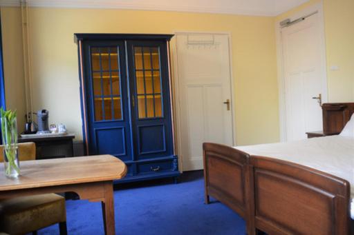 DeVilla - Double Room With Private Bathroom