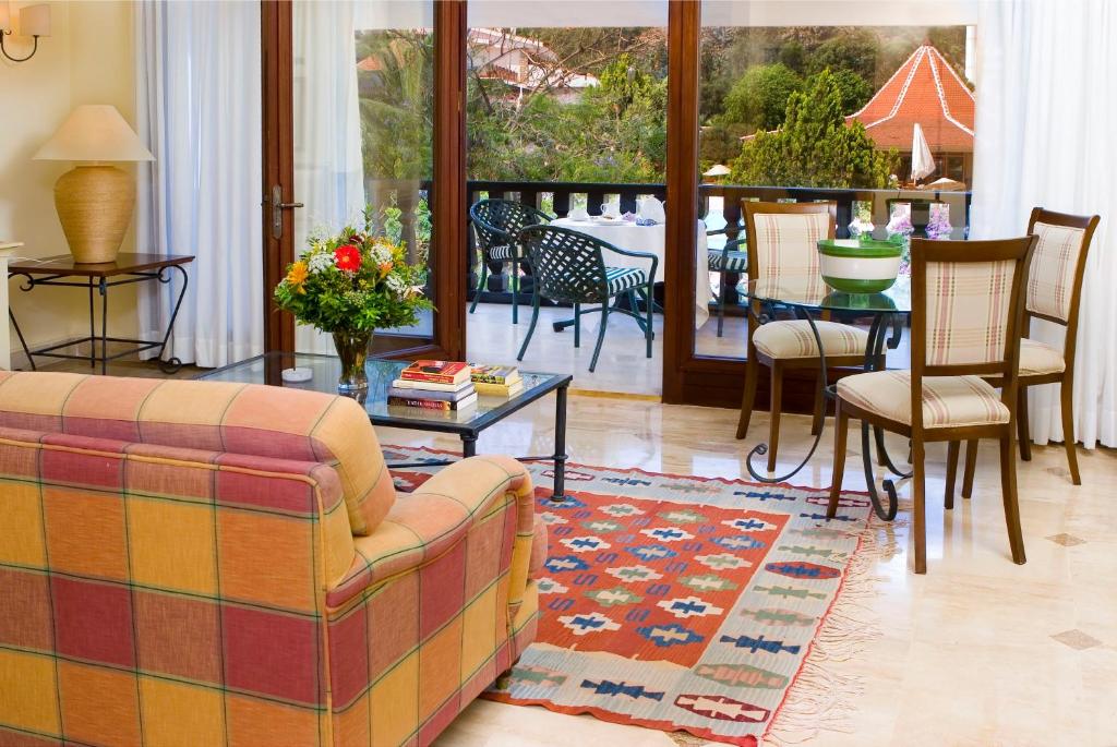 Marti Resort Deluxe Hotel - 