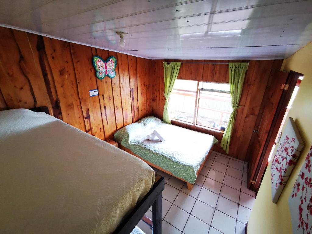 Mora's Place B&B - Sala Cuádruple Económica Con Baño Compartido