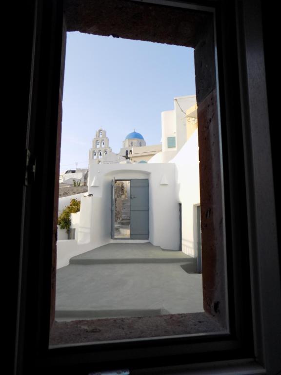 Photo de la galerie de l'établissement Imarkellis Pyrgos Cave and Belfry Charm Santorini, à Pyrgos