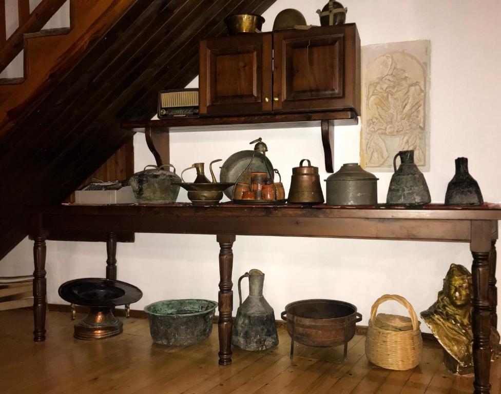 Foto dalla galleria di Hotel Mangalemi a Berat