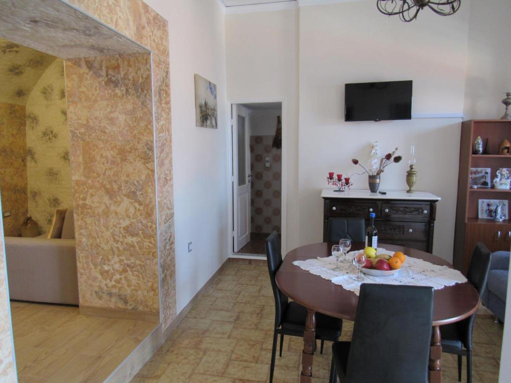 A television and/or entertainment centre at Pitini Sevasti house