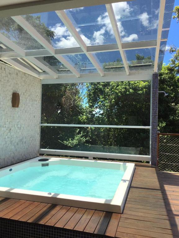  Linda casa com vista para o mar em condomínio fechado